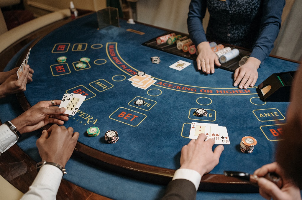 How to Play Roulette - The Complete Guide for Beginners